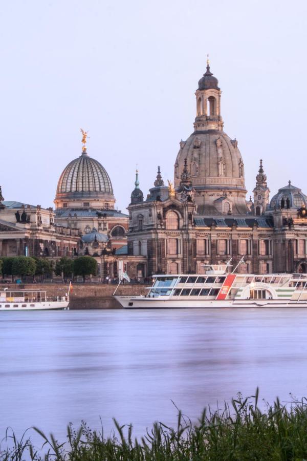 Restaurant Und Pension Zur Puppenstube 스톨펜 객실 사진
